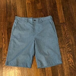 Men’s 32 waist PGA tour golf shorts,like new